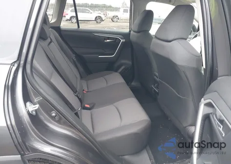 2025 Toyota Rav4 Xle z USA, uszkodzony, nr VIN JTMP1RFV5SJ044866